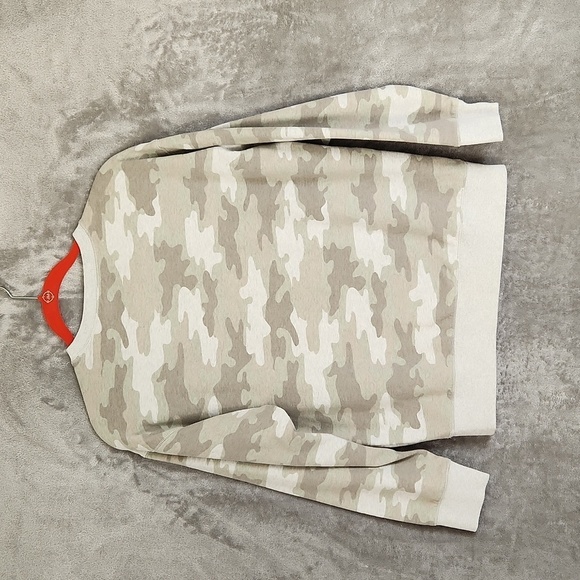 NWOT Eddie Bauer cameo crew neck sweater - Picture 3 of 9